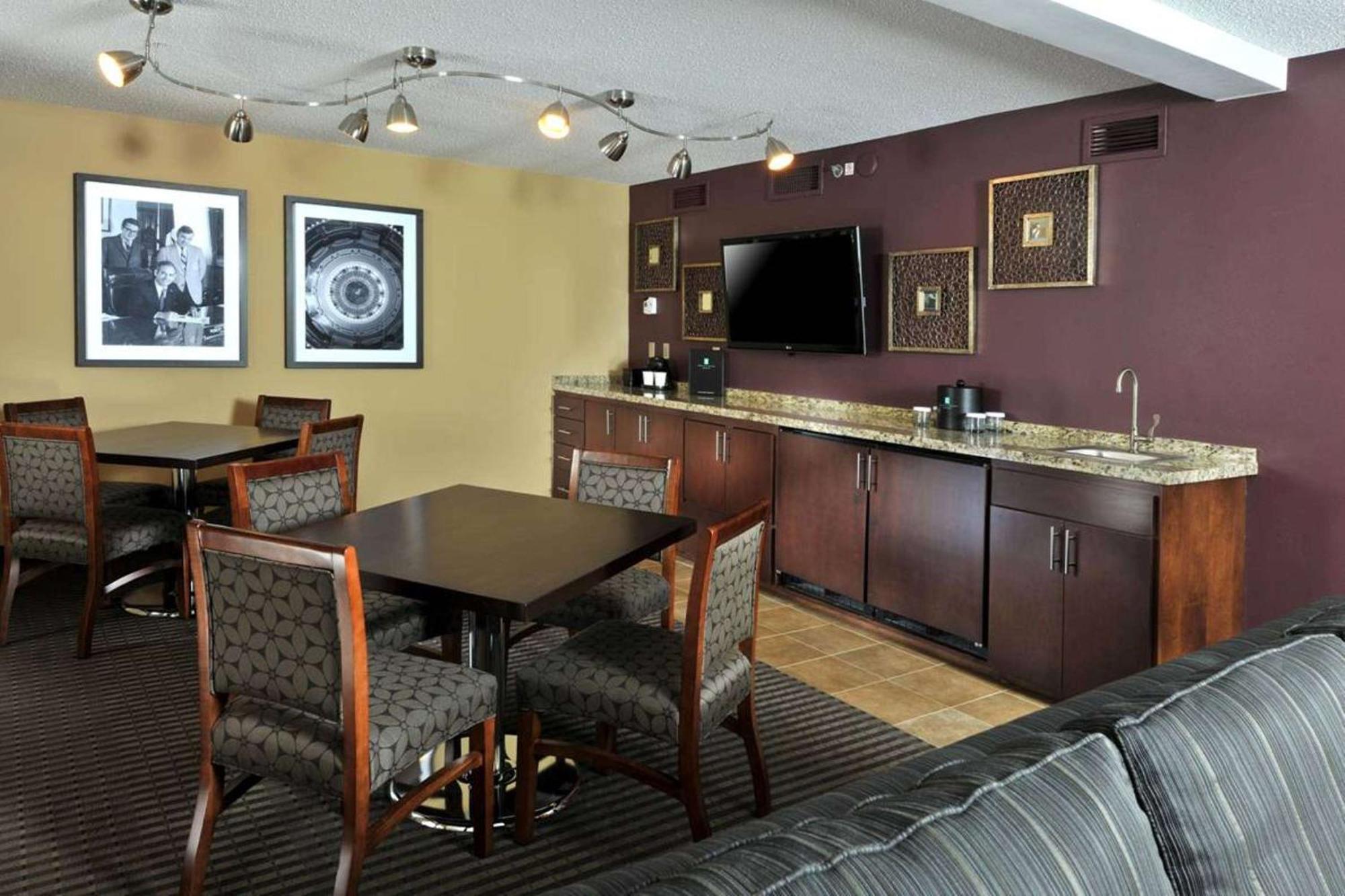 Embassy Suites Des Moines Downtown Zewnętrze zdjęcie