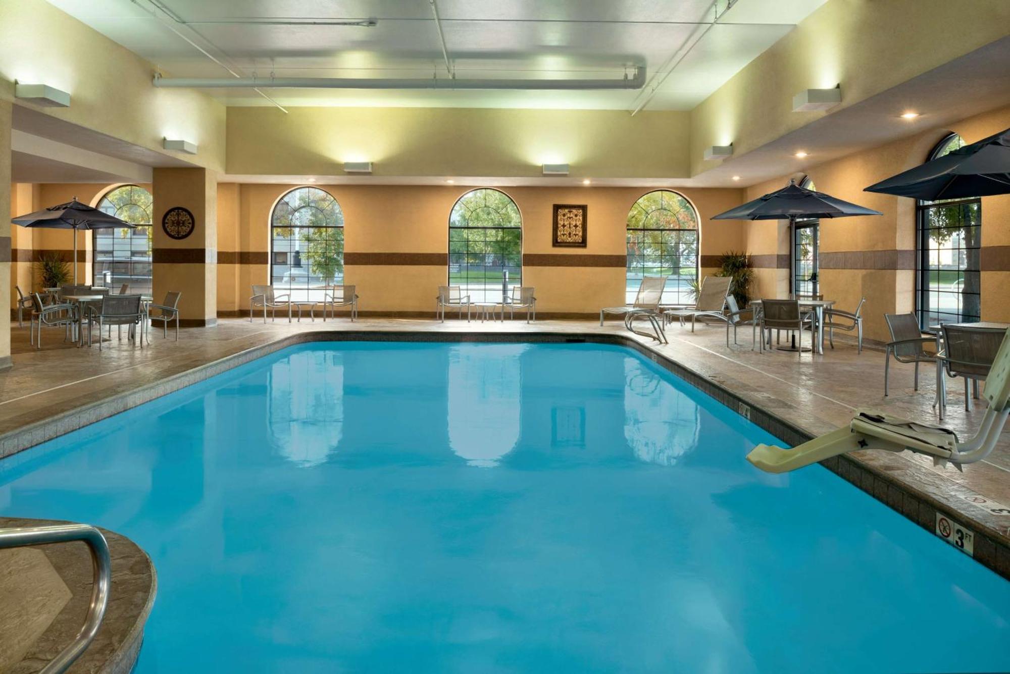Embassy Suites Des Moines Downtown Zewnętrze zdjęcie