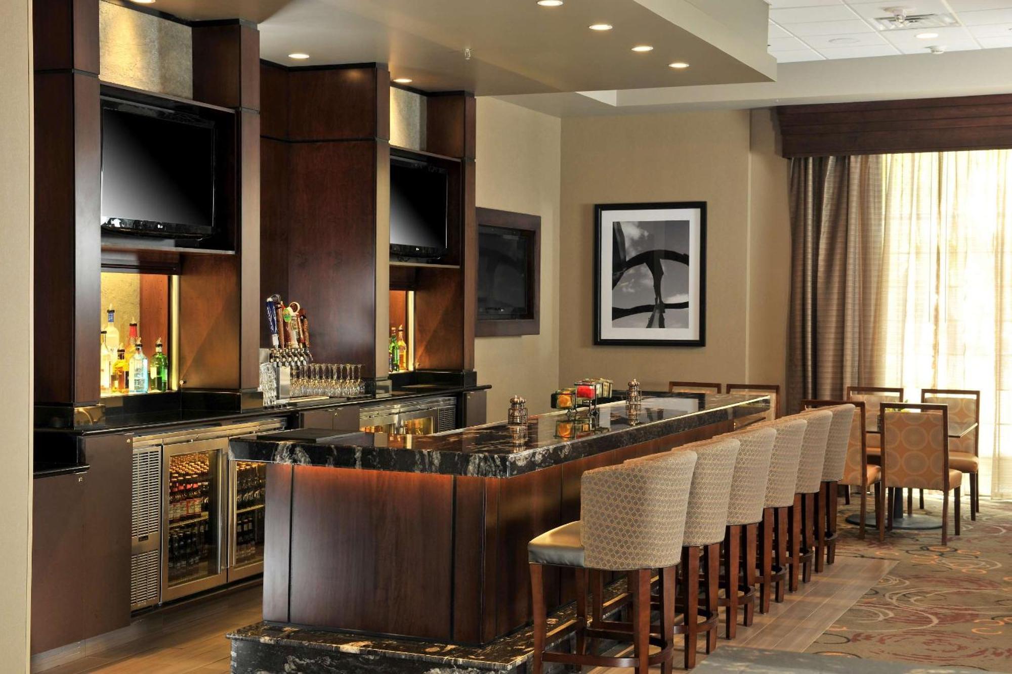 Embassy Suites Des Moines Downtown Zewnętrze zdjęcie