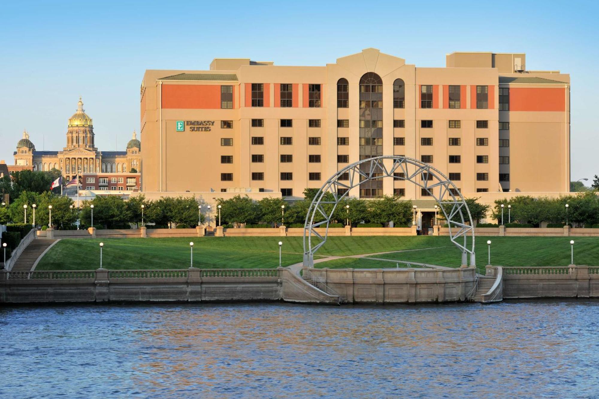 Embassy Suites Des Moines Downtown Zewnętrze zdjęcie